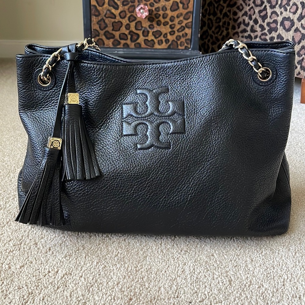 EUC Tory Burch Thea Chain Handbag 👜